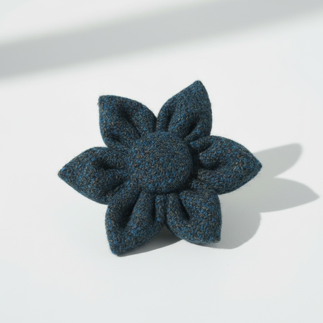 Harris Tweed pet collar flower